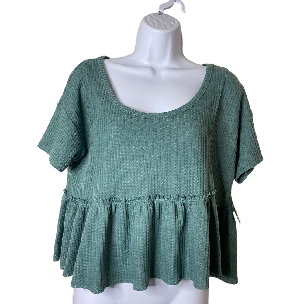Arizona Size L Green Babydoll Shirt Short Sleeve Cropped Waffle Weave Peplum Top